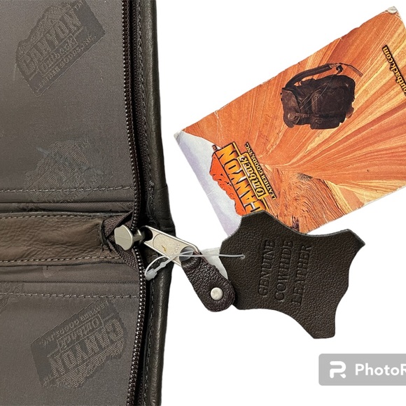 Canyon Outback Leather Goods Genuine Cowhide Leather Travel Zipper Pouch NWT NOS - Picture 7 of 12
